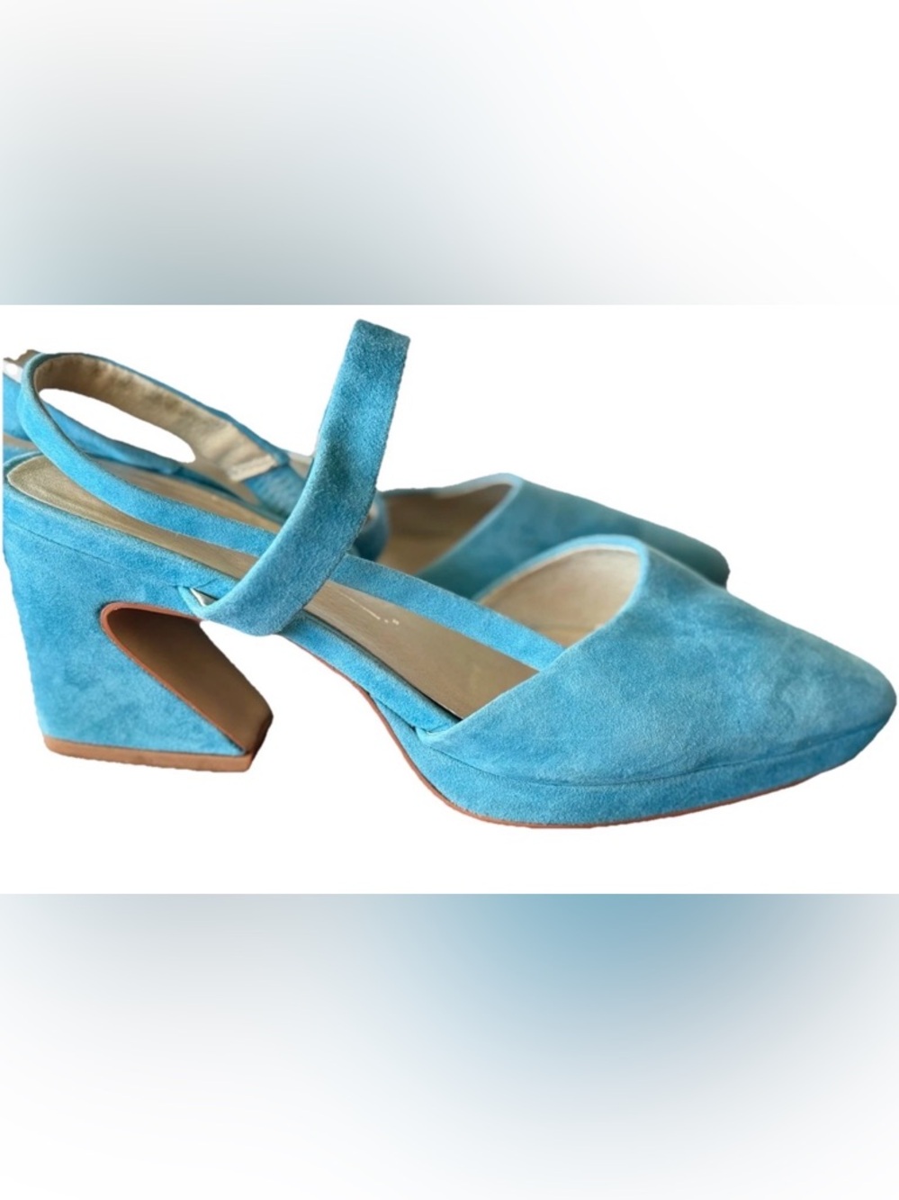 INTENTIONALLY Sky Blue Suede Pointed Toe Fairytale Heels Size 7 Ankle Strap